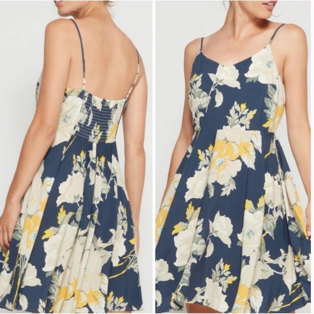 GAP Floral Fit & Flare Sundress – Size M